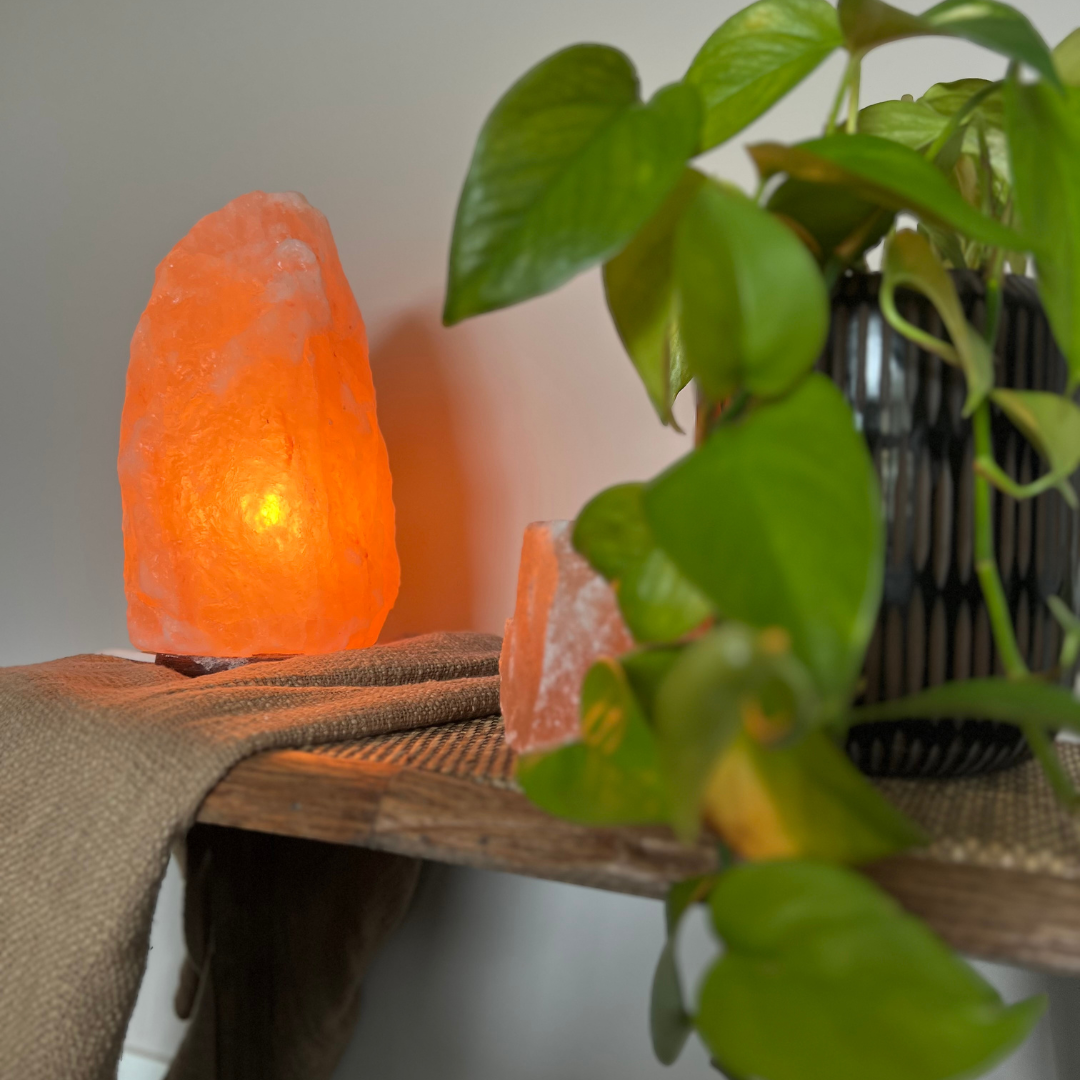 Dimbare Himalaya zoutlamp Aura - 6-8 KG