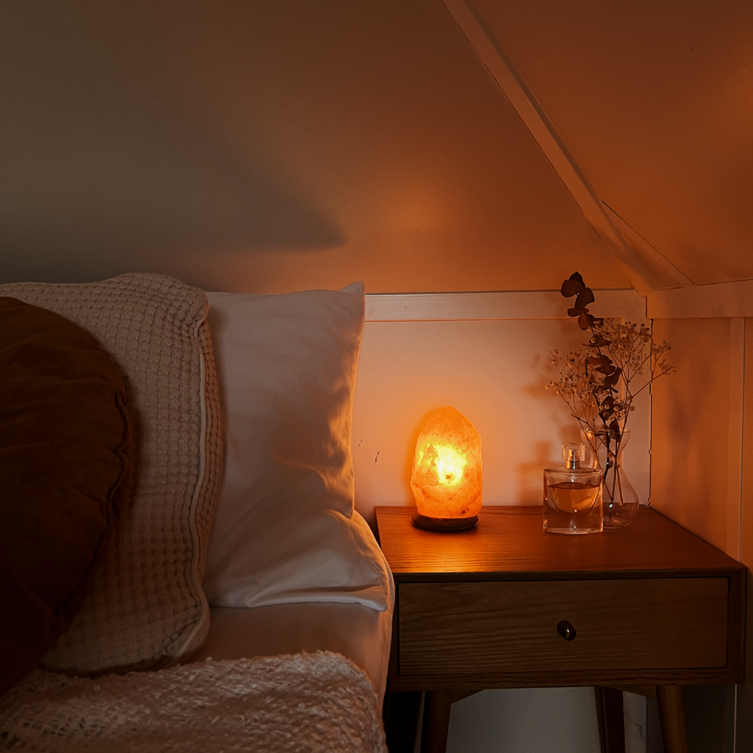 Dimbare Himalaya zoutlamp Aura - 2-4 KG