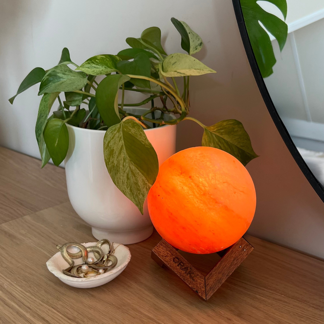 Dimbare Himalaya zoutlamp Luna - 3-4 KG